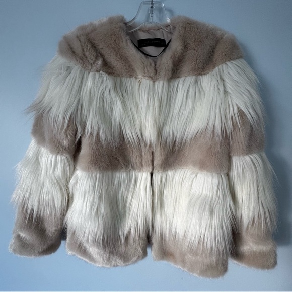 Zara Woman Faux Fur Colorblock Jacket – Cream & Taupe – XS - Picture 2 of 8